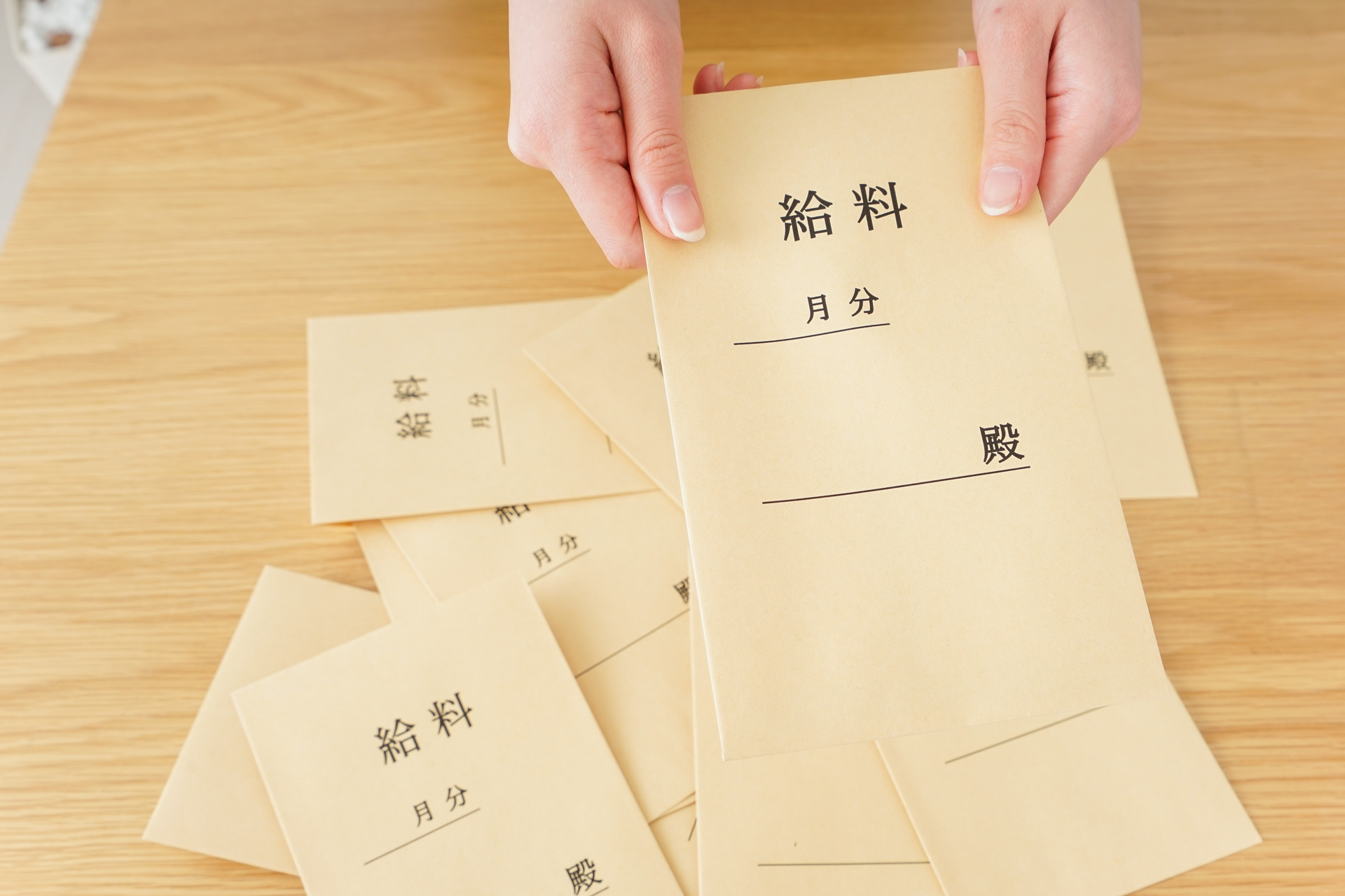 高収入を反映 | 栃木県宇都宮で外壁工事の求人ならREVIVE CARE